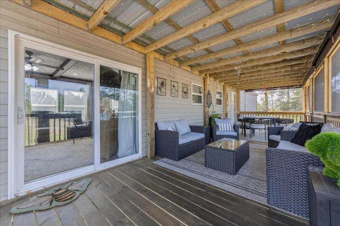 Photo of 4669 Thoroughbred Drive