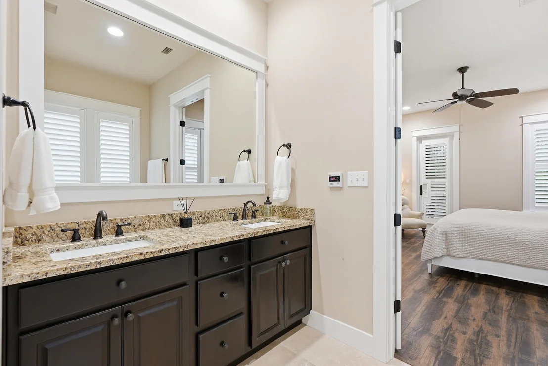 Photo of 295 Medley Street
