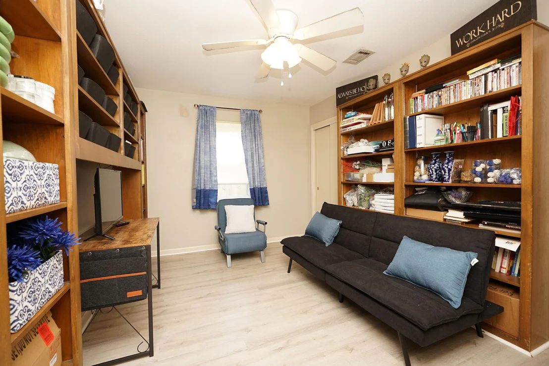 Photo of 127 Pryor Drive