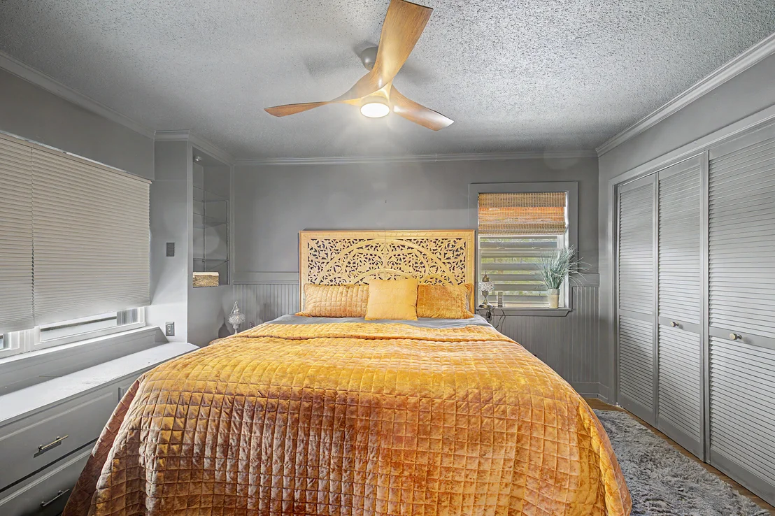 Photo of 1089 Pearson Road