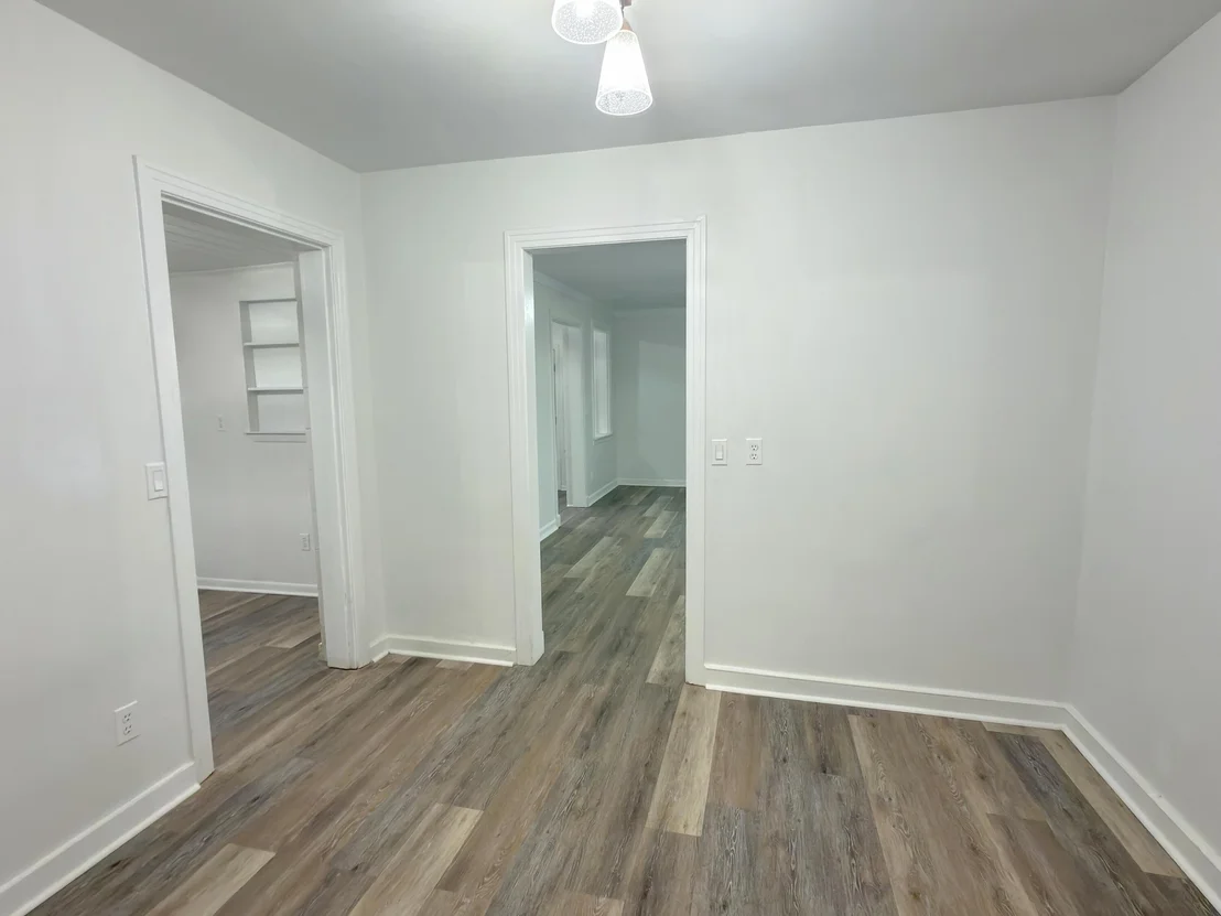 Photo of 215 E 3rd Avenue