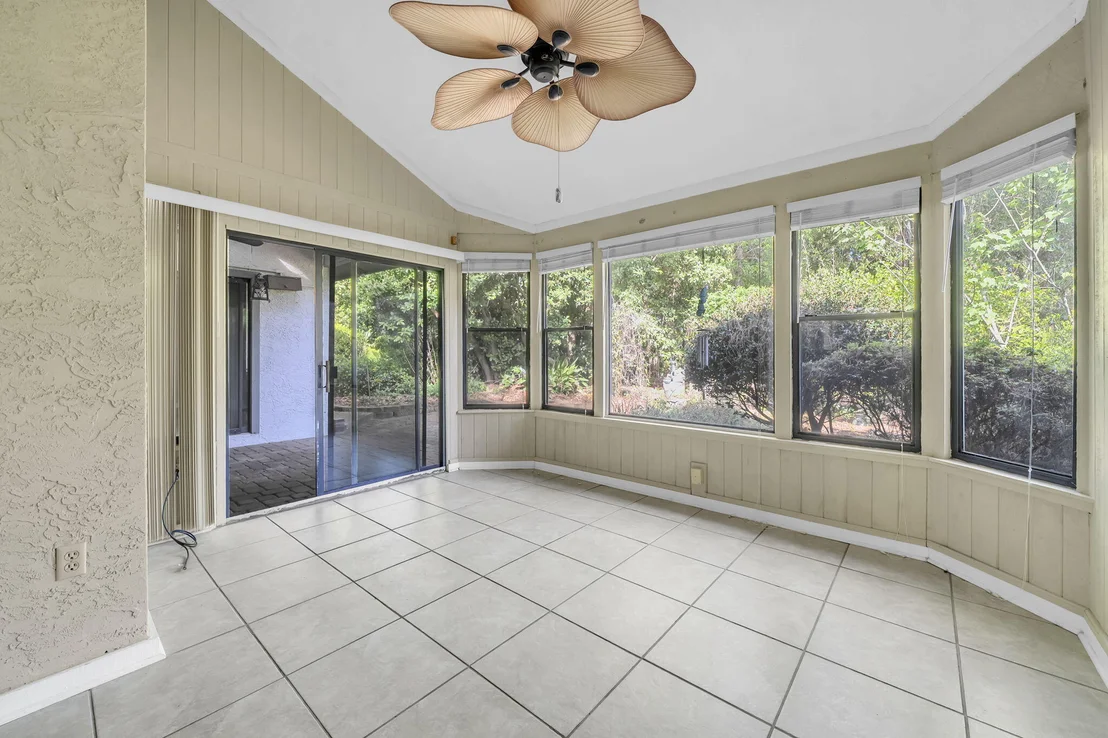 Photo of 129 Gleneagles Drive