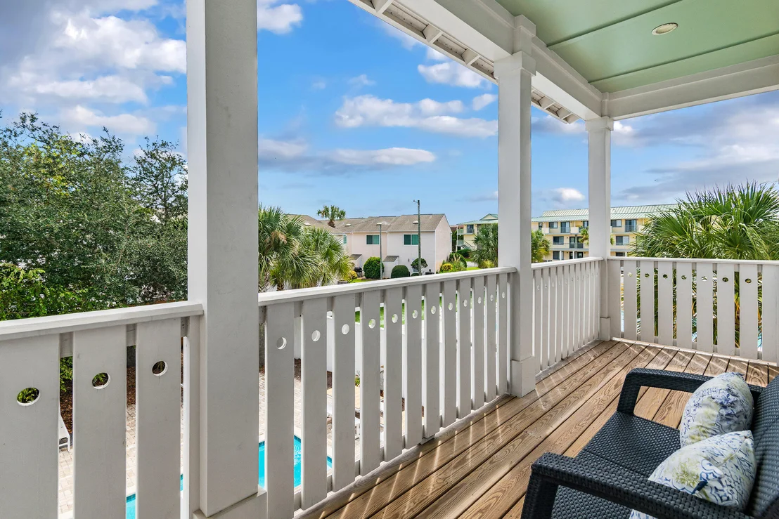 Photo of 240 Driftwood Road
