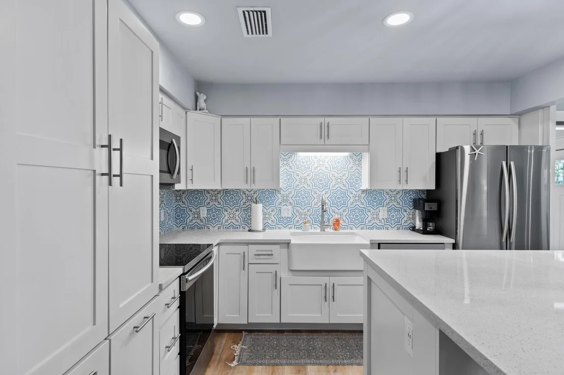 Photo of 850 Forest Shore Drive
