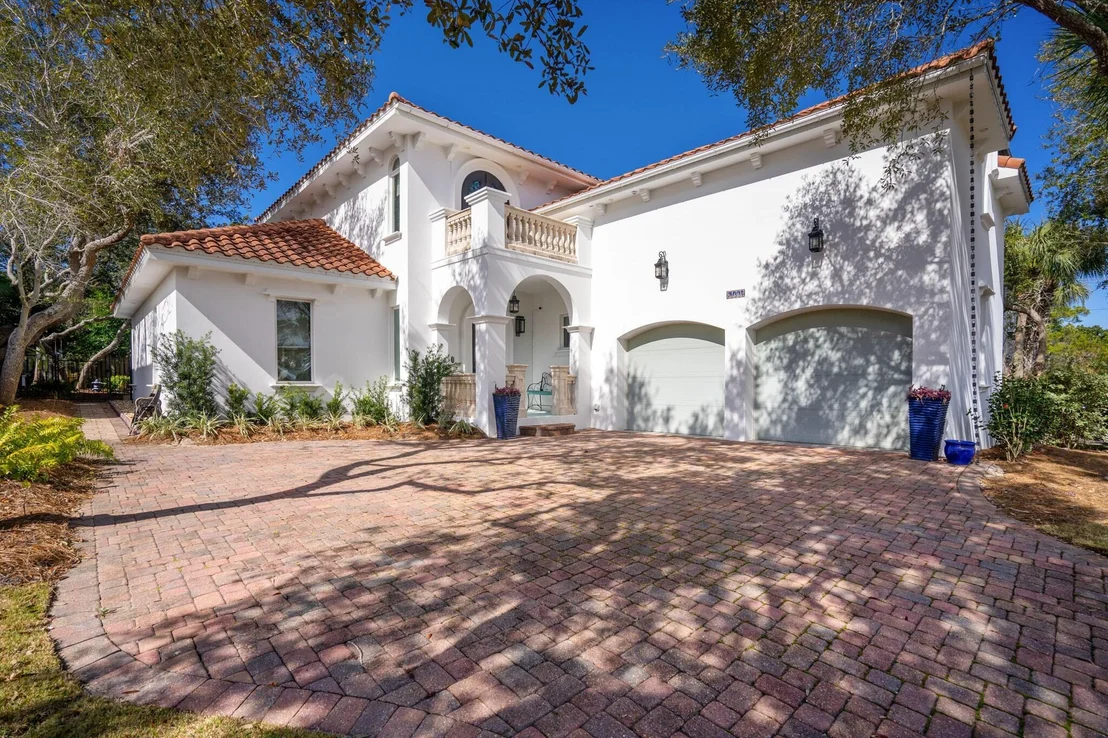 Photo of 100 Vista Bluffs