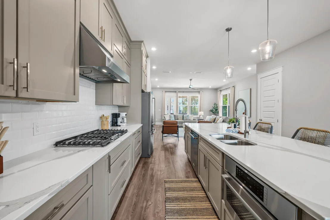 Photo of 28 W Queen Palm Drive