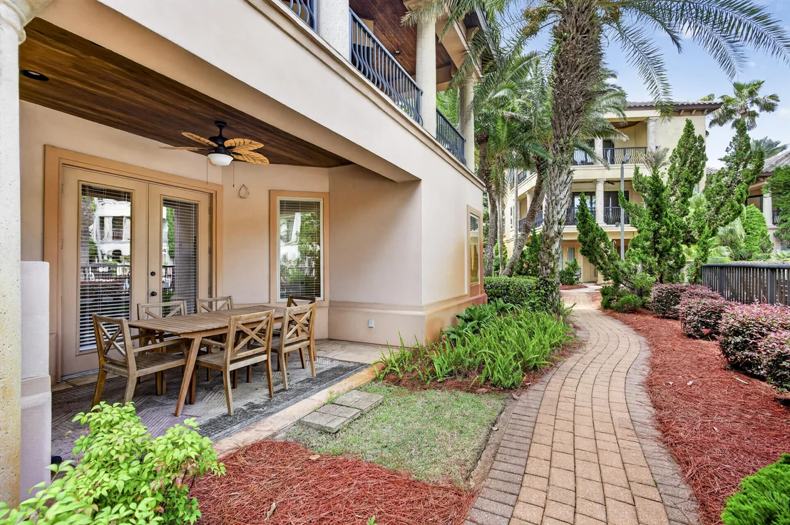 Photo of 212 Rue St Tropez
