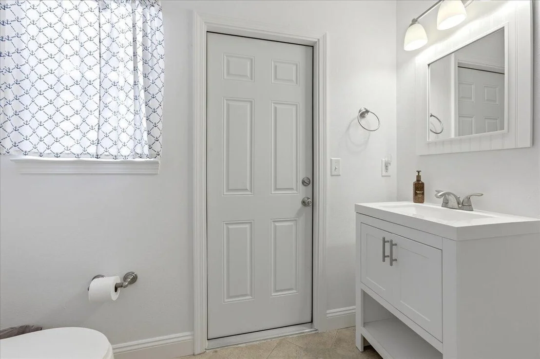 Photo of 4034 Bond Circle