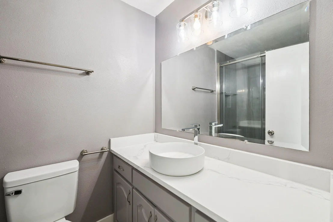 Photo of 2208 Bay Grove Road