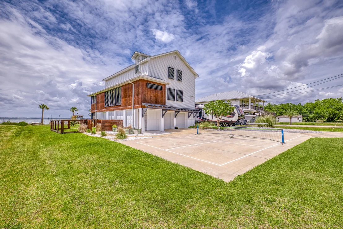 Photo of 1089 Pearson Road