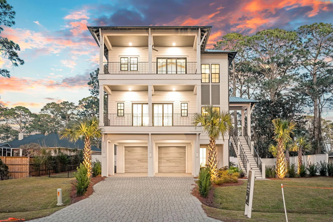 Photo of 588 Allen Loop Drive