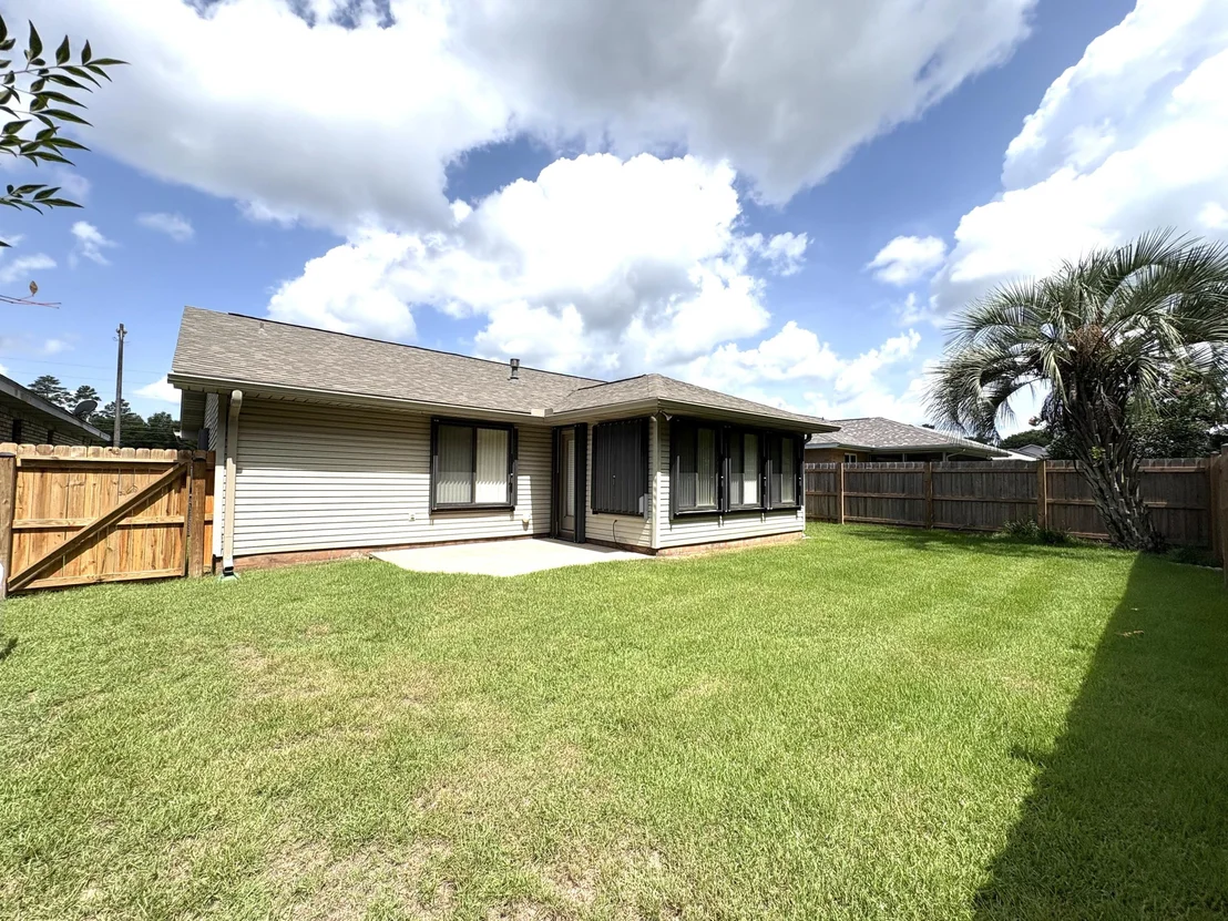 Photo of 110 Poplar Place