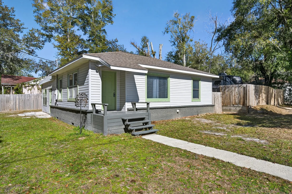 Photo of 5260 Milton Trail