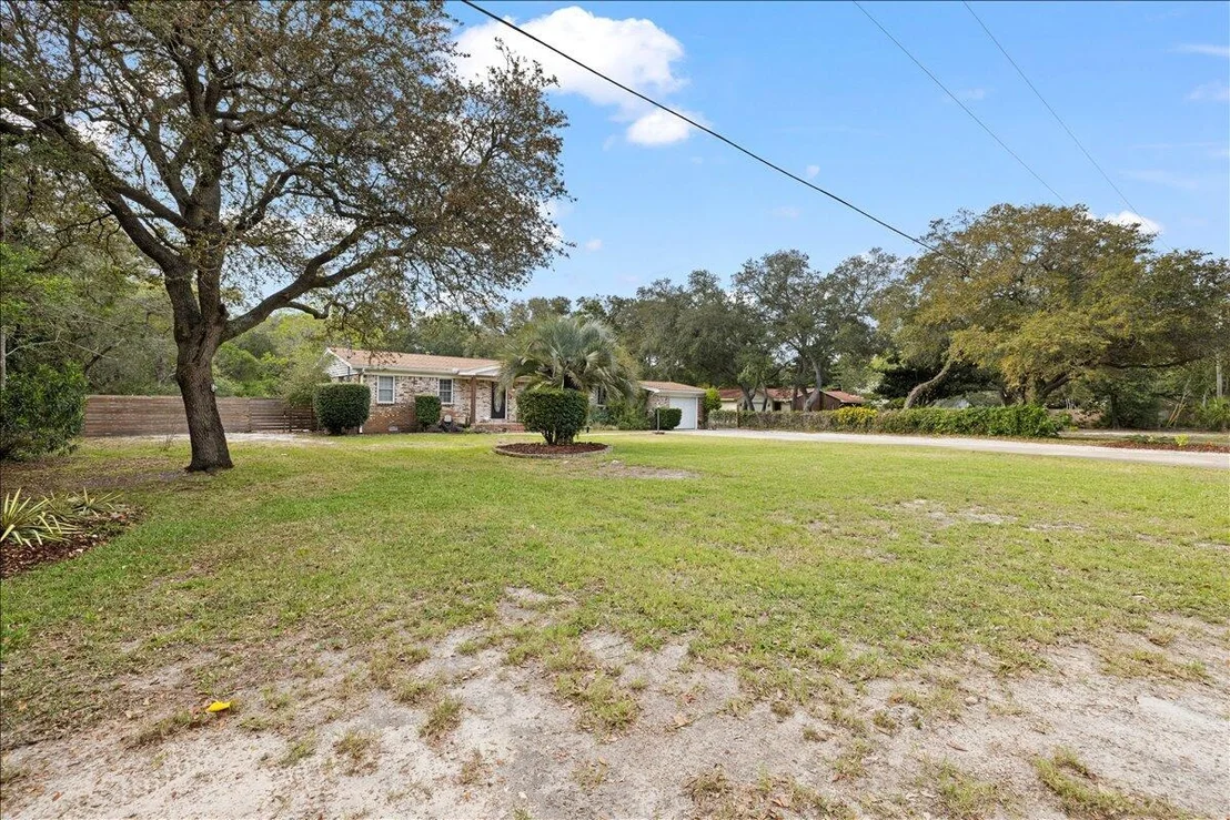 Photo of 809 Jupiter Street