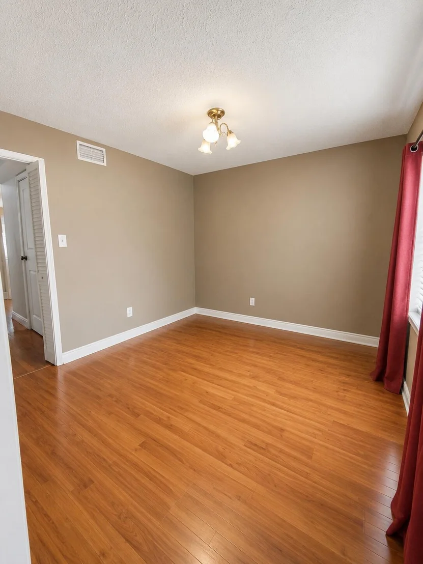 Photo of 1005 Pine Lake Drive