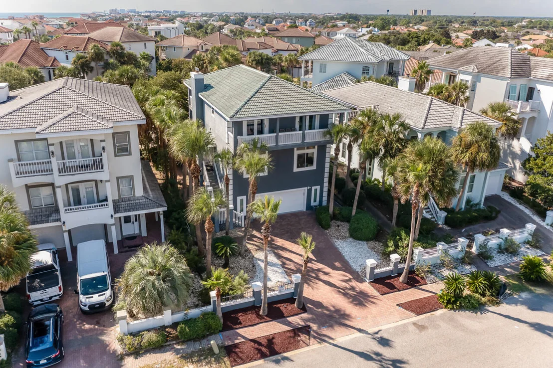 Photo of 48 Terra Cotta Way