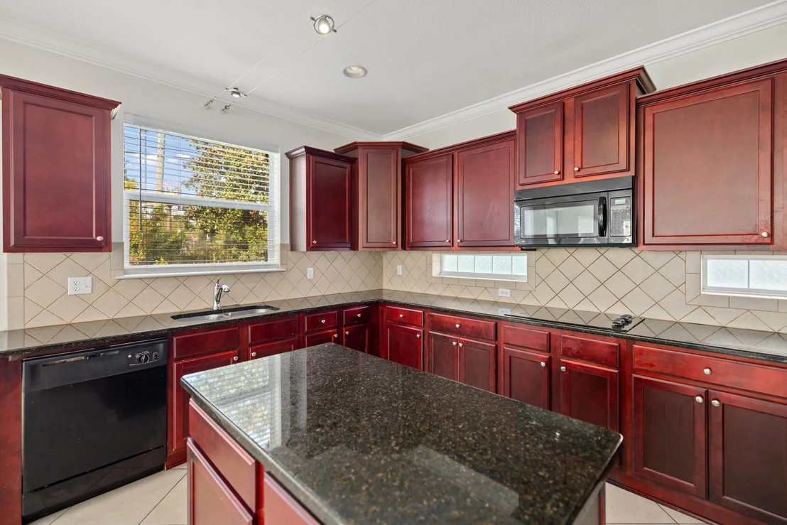 Photo of 876 Solimar Way
