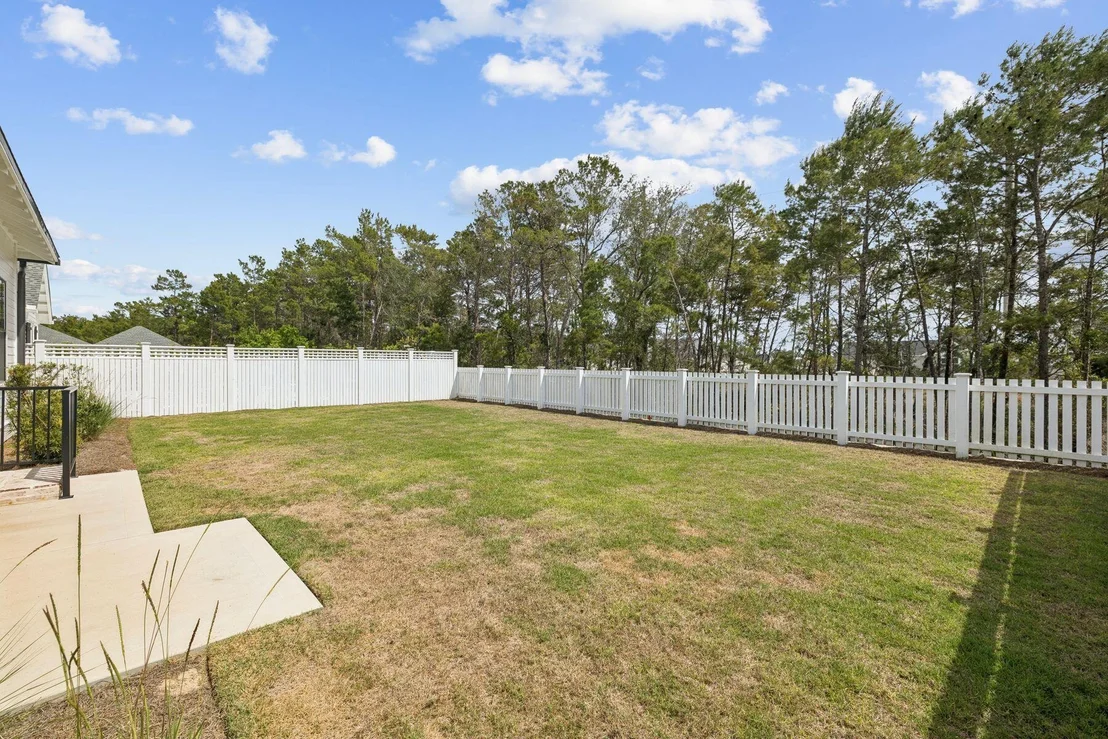 Photo of 203 E Firethorn Circle