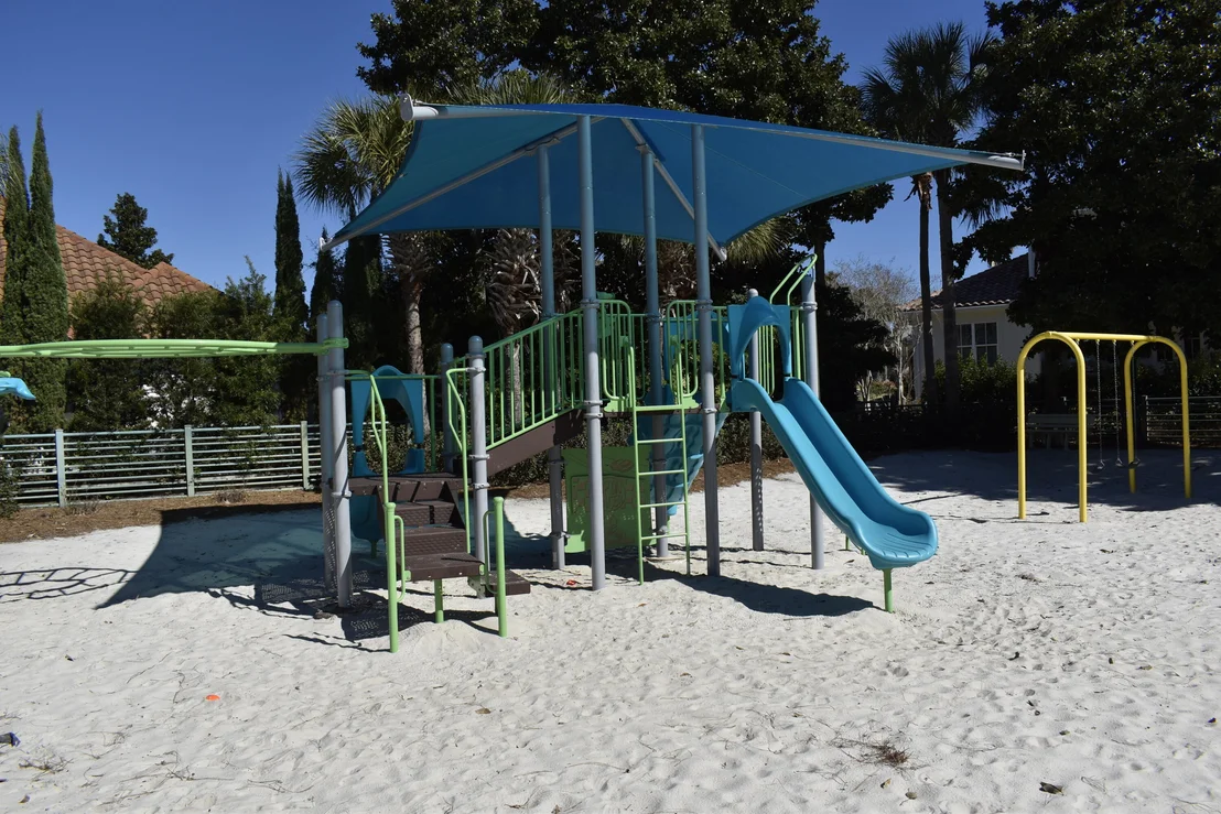 Photo of 4765 Papaya Park