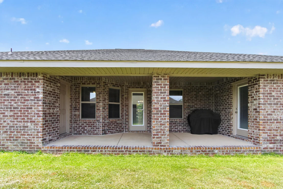 Photo of 5823 Crestlake Drive