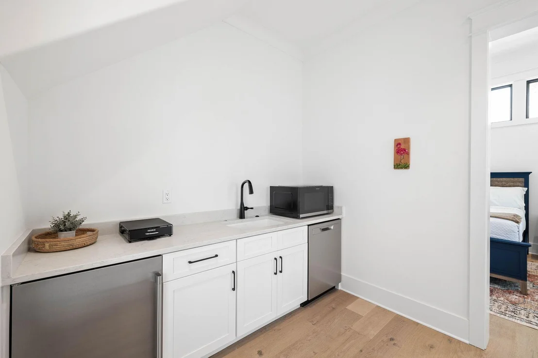Photo of 42 Grande Pointe Circle