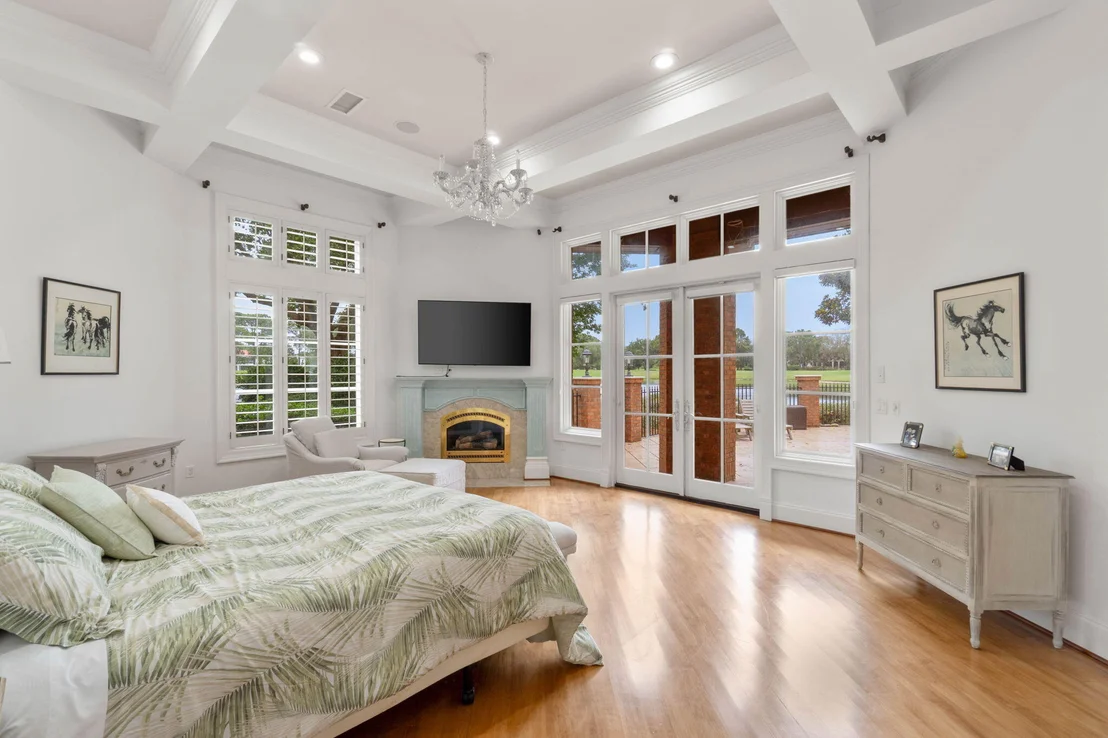 Photo of 4350 Stonebridge Road