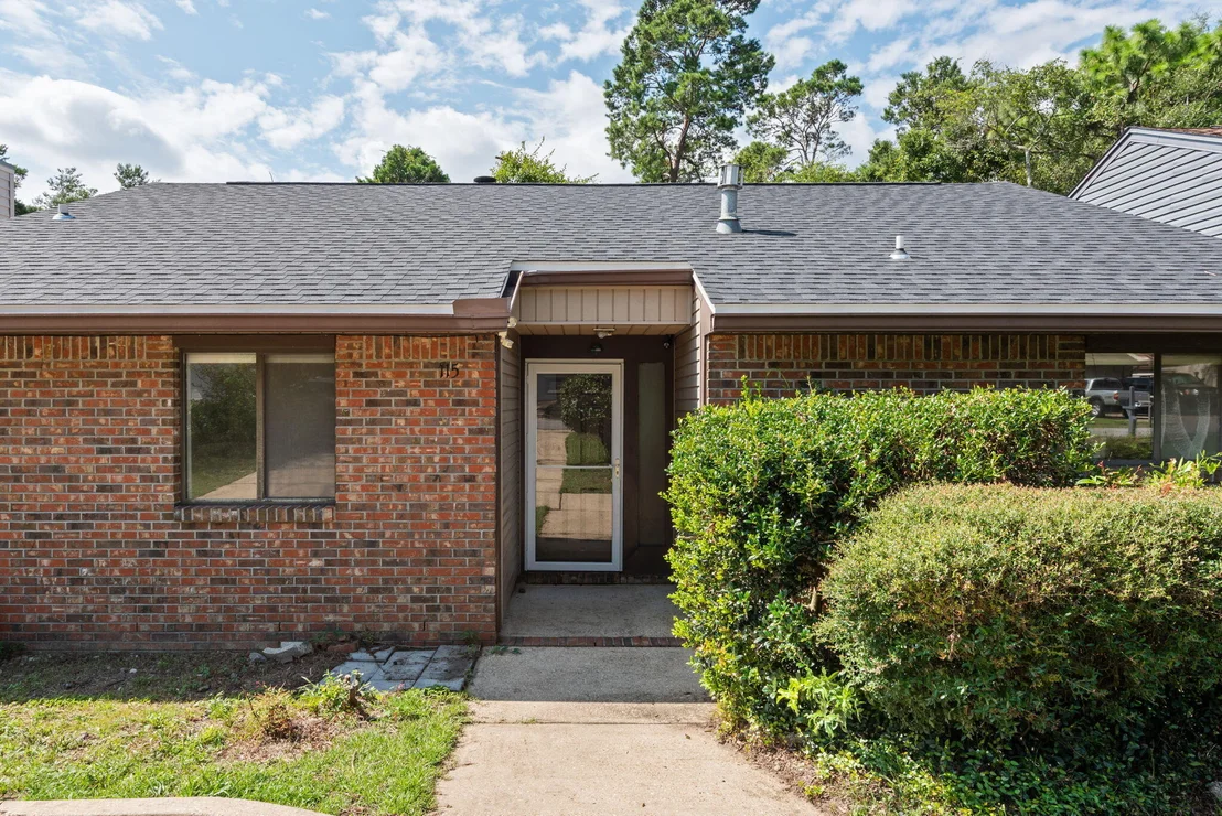 Photo of 115 Cedar Ridge Way