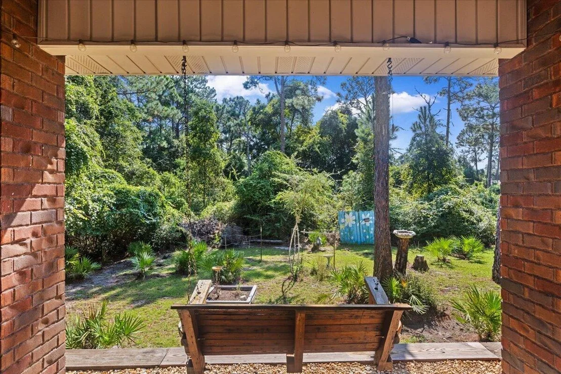 Photo of 2296 Valley Road