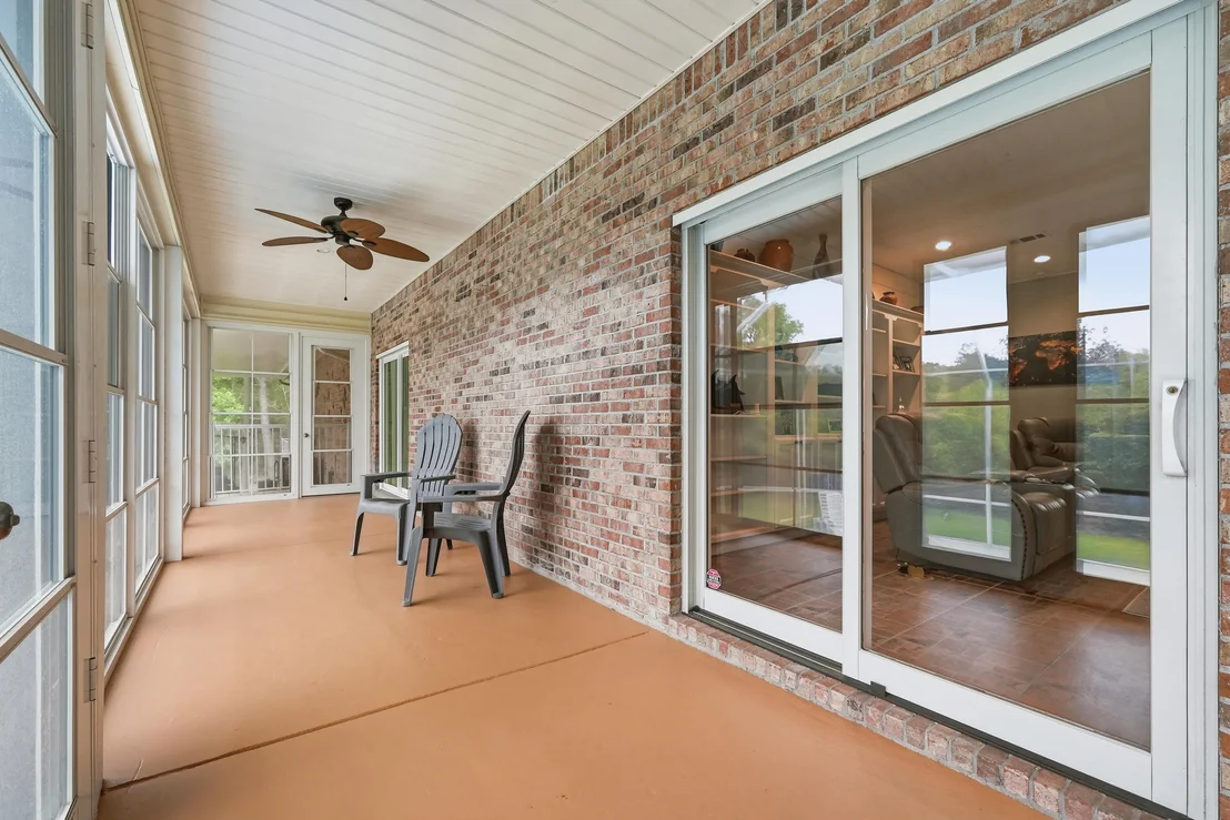 Photo of 4063 Lakeview Drive
