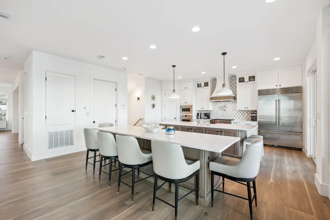 Photo of 754 Harbor Boulevard