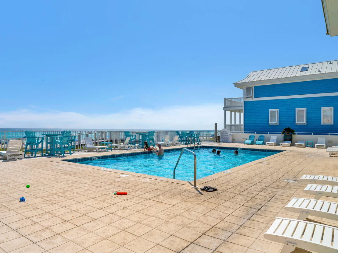 Photo of 100 Parkshore Drive