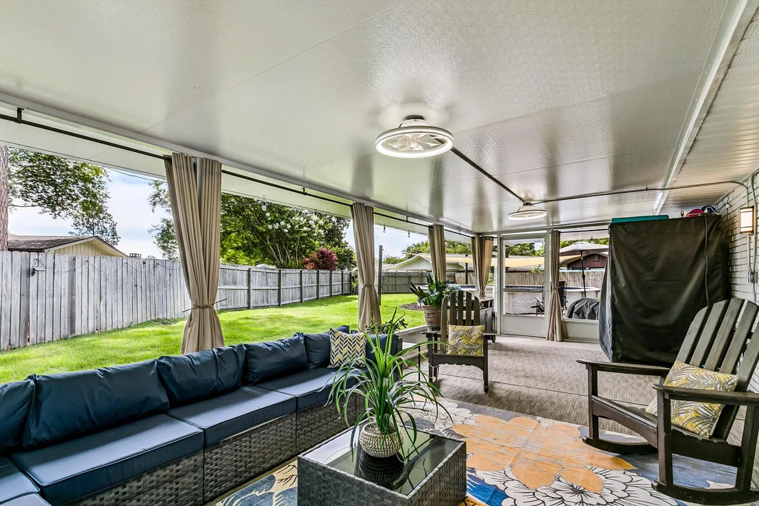 Photo of 1702 Green Palm Circle