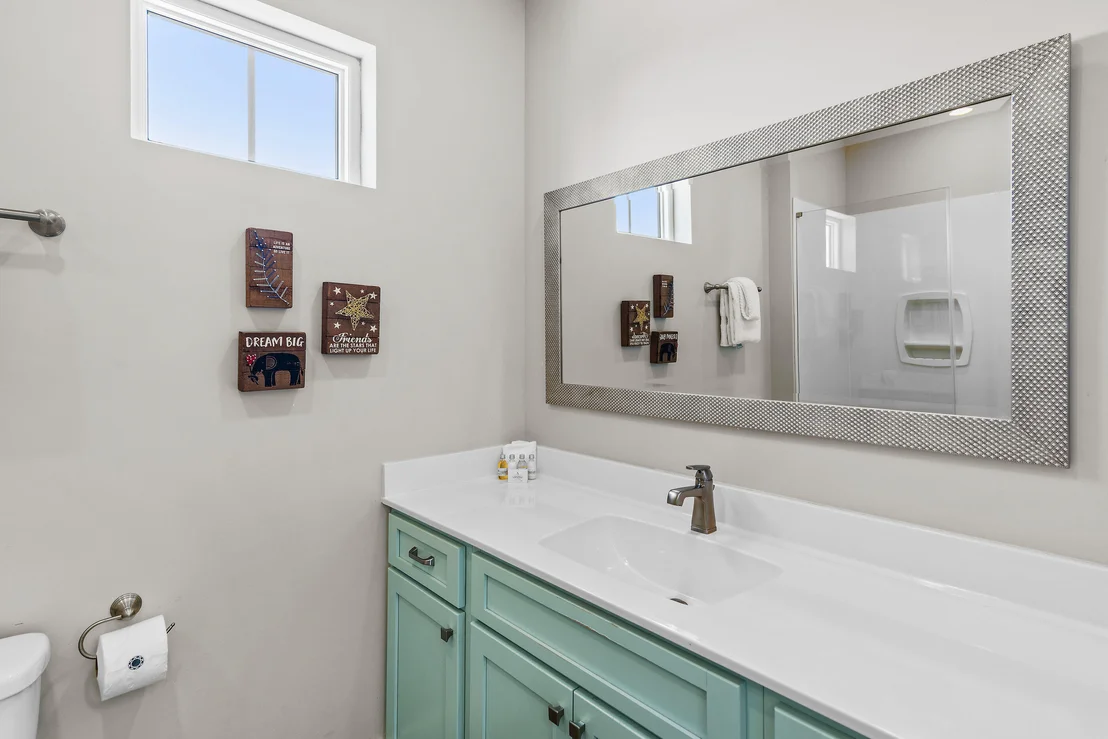 Photo of 240 Driftwood Road