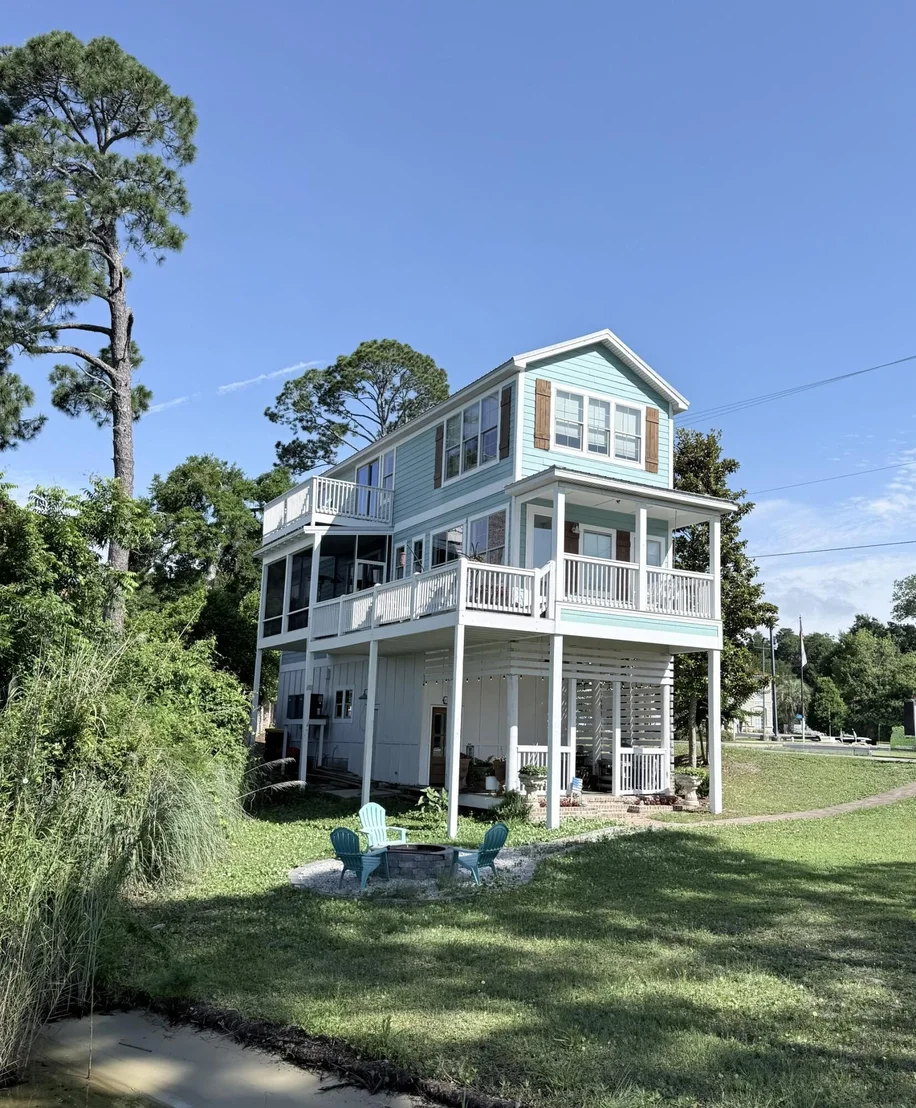 Photo of 197 Bayshore Drive