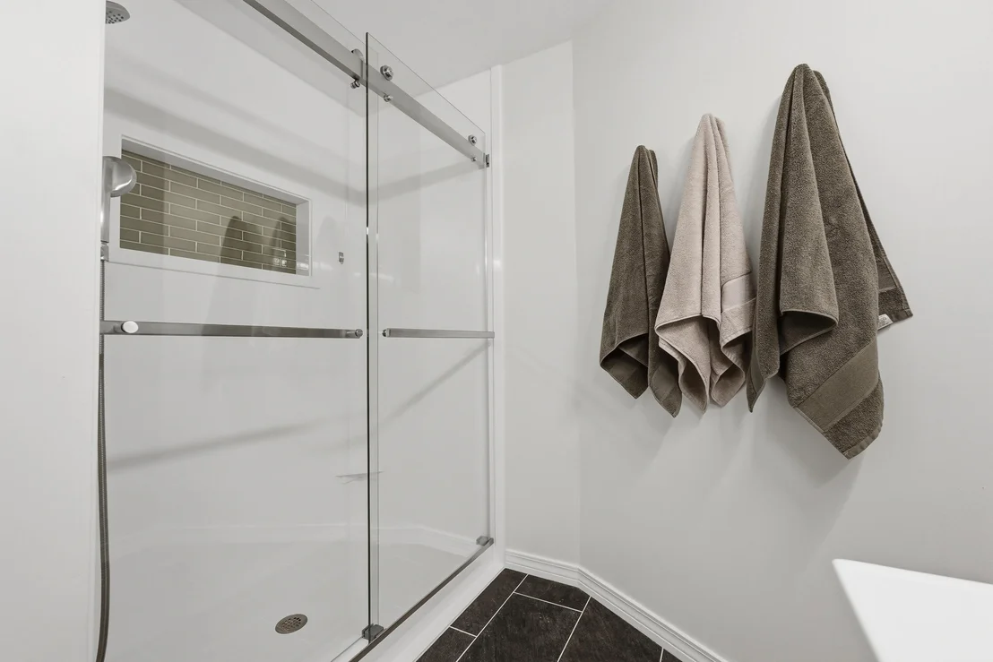 Photo of 5845 White Oak Drive
