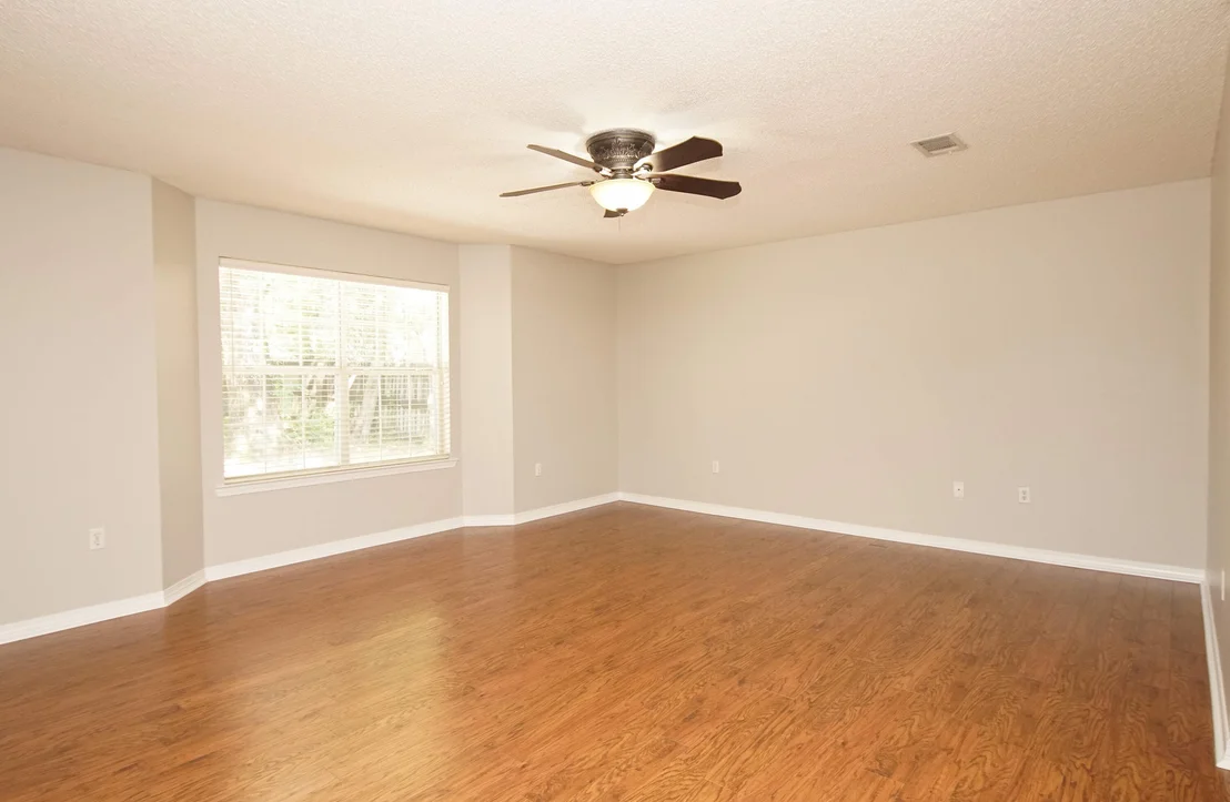 Photo of 1631 Parkside Circle