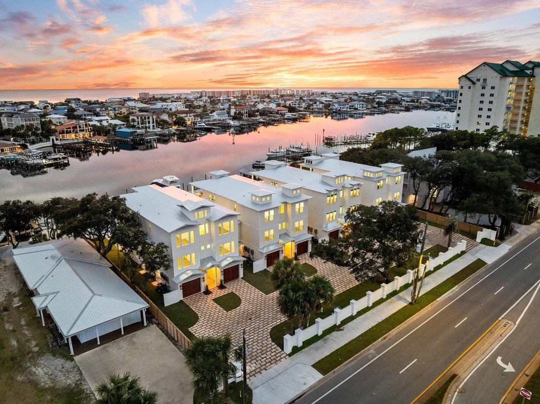 Photo of 714 Harbor Boulevard