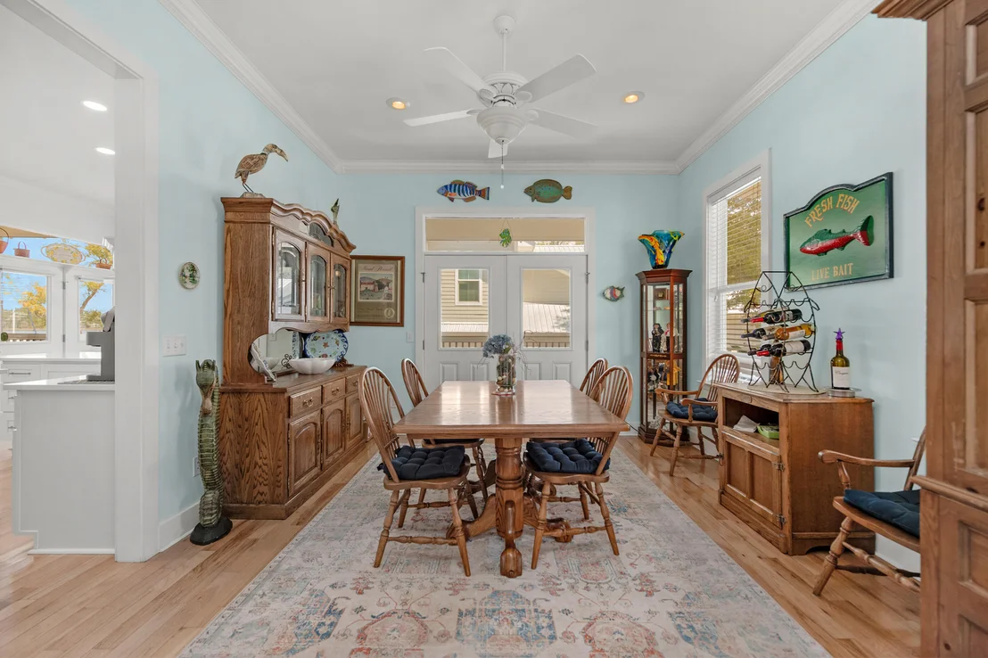 Photo of 1422 Lagrange Road
