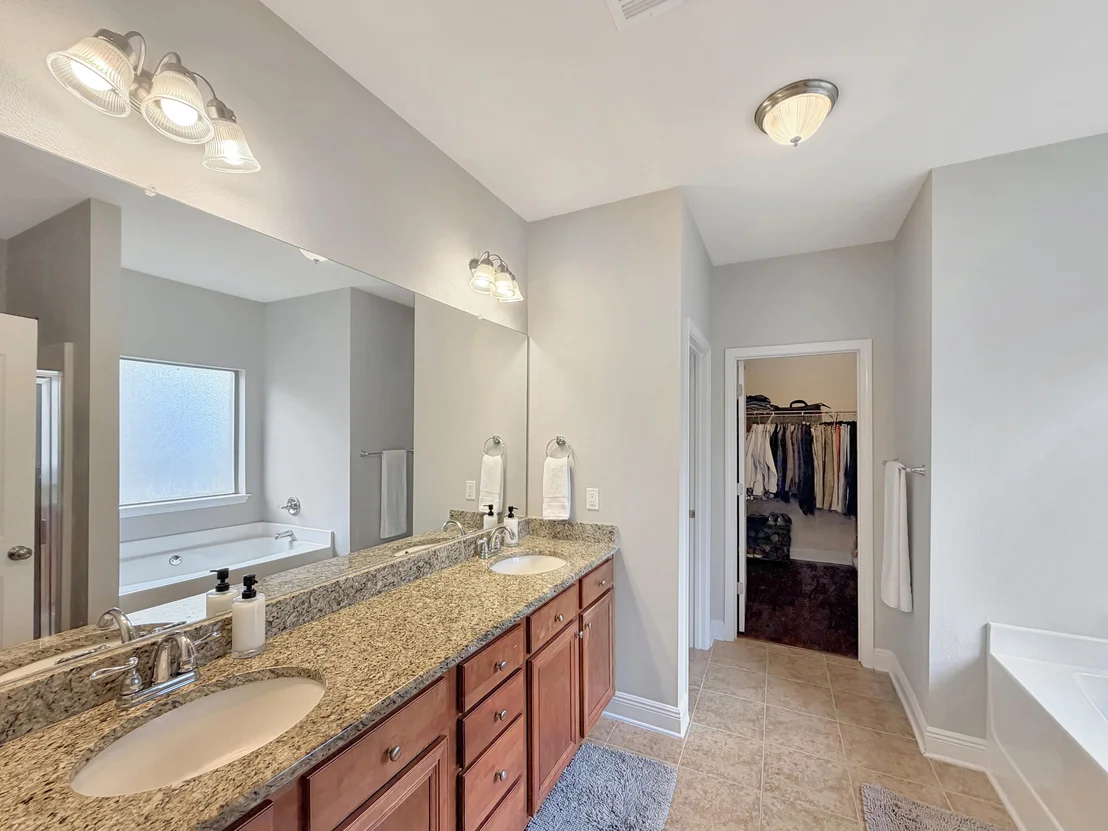 Photo of 616 Red Fern Road