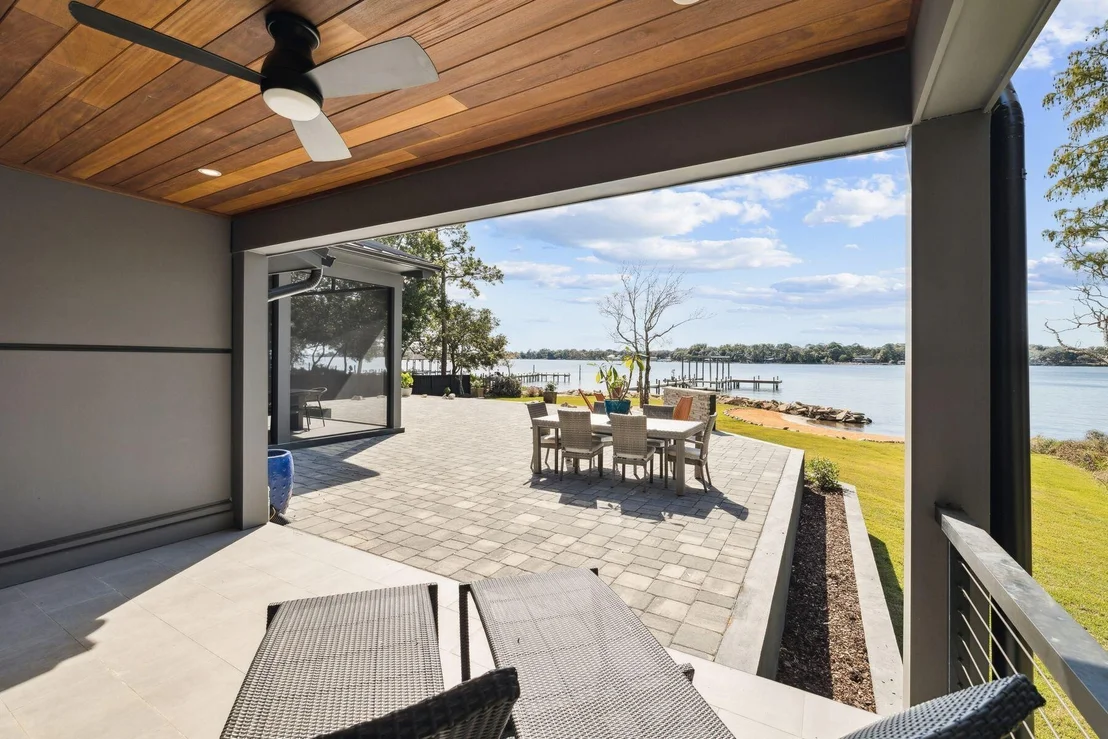 Photo of 1435 Bayshore Drive