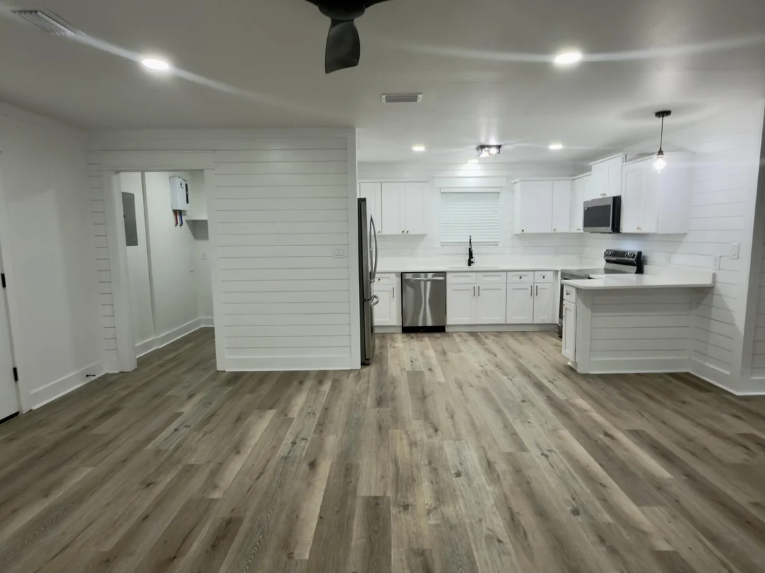 Photo of 3172 Maple Street