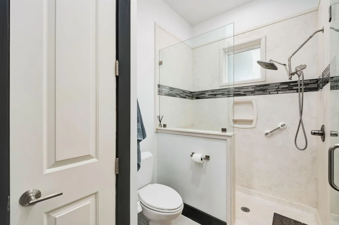 Photo of 47 Saint Simon Circle