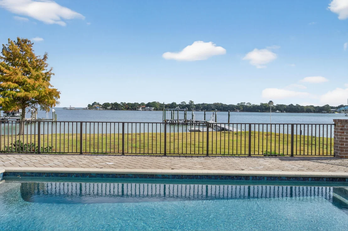 Photo of 901 Peacocks Point Drive