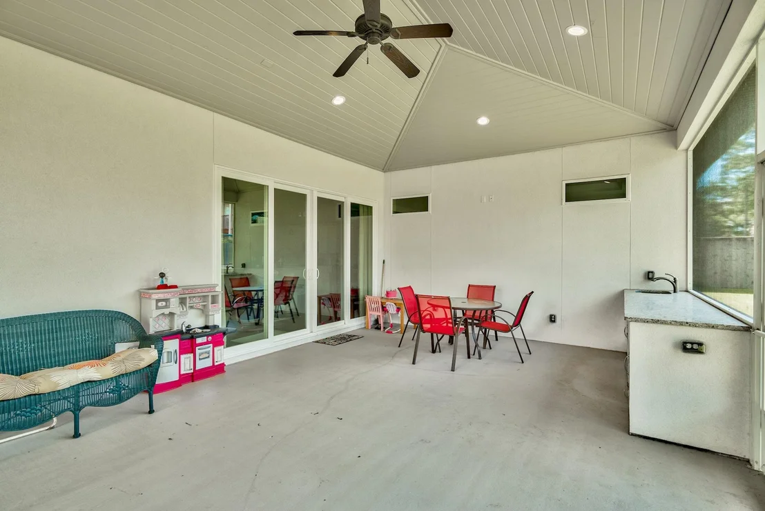 Photo of 989 Forest Shore Drive