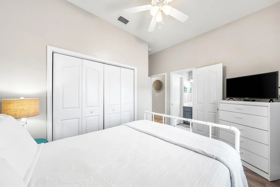 Photo of 4430 Ocean View Drive