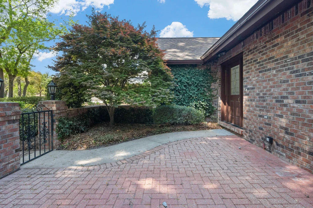 Photo of 100 Sunset Cove