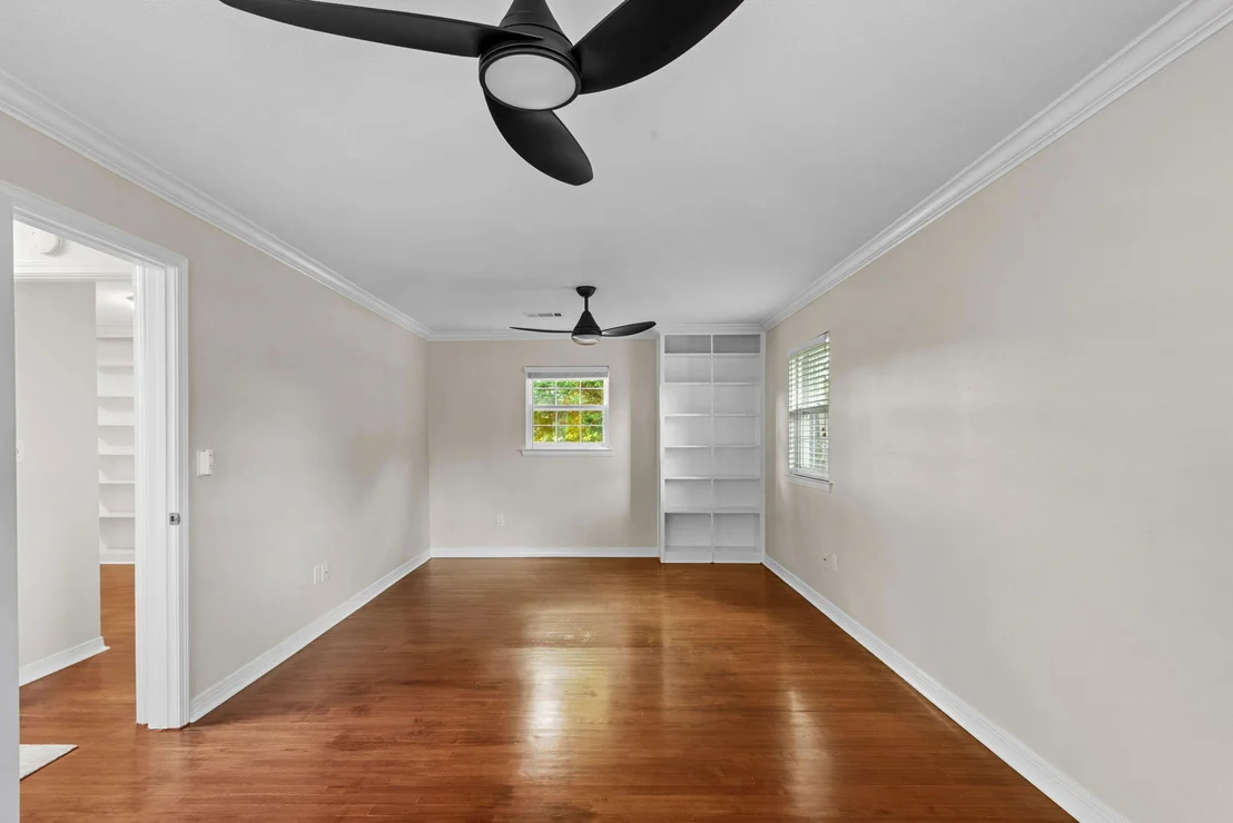 Photo of 5 Maple Avenue
