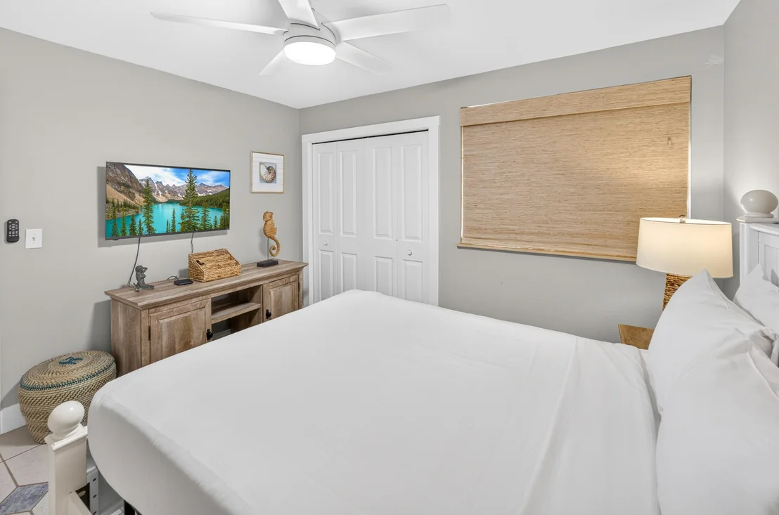 Photo of 496 Linkside Drive