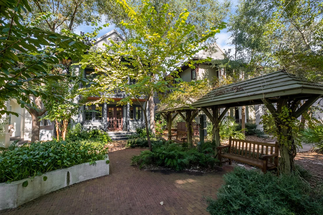 Photo of 220 Wiggle Lane