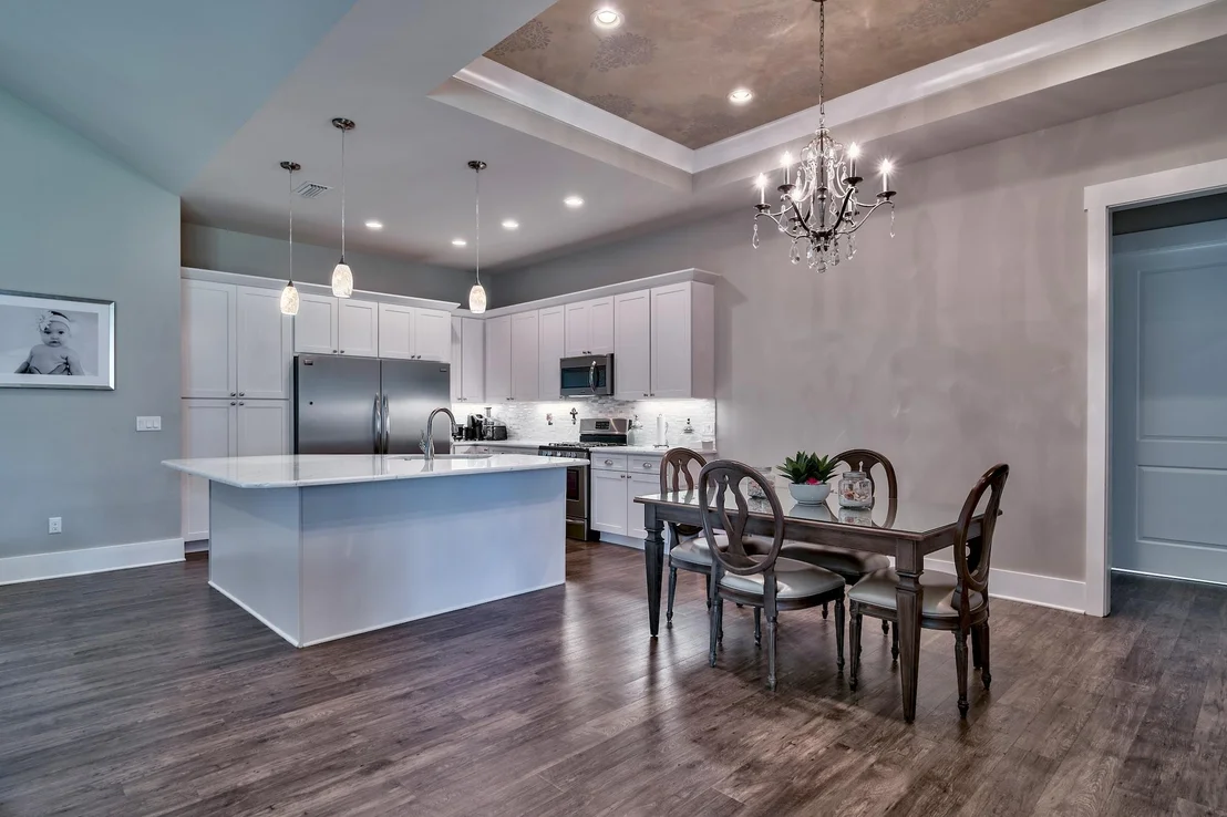 Photo of 989 Forest Shore Drive